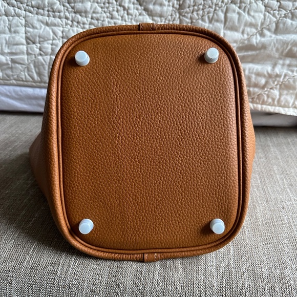 Brown Leather Bucket Handbag - Picture 4 of 6